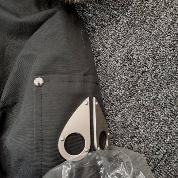 Moose Knuckles Women‘s Jacket - Picture 2 of 6